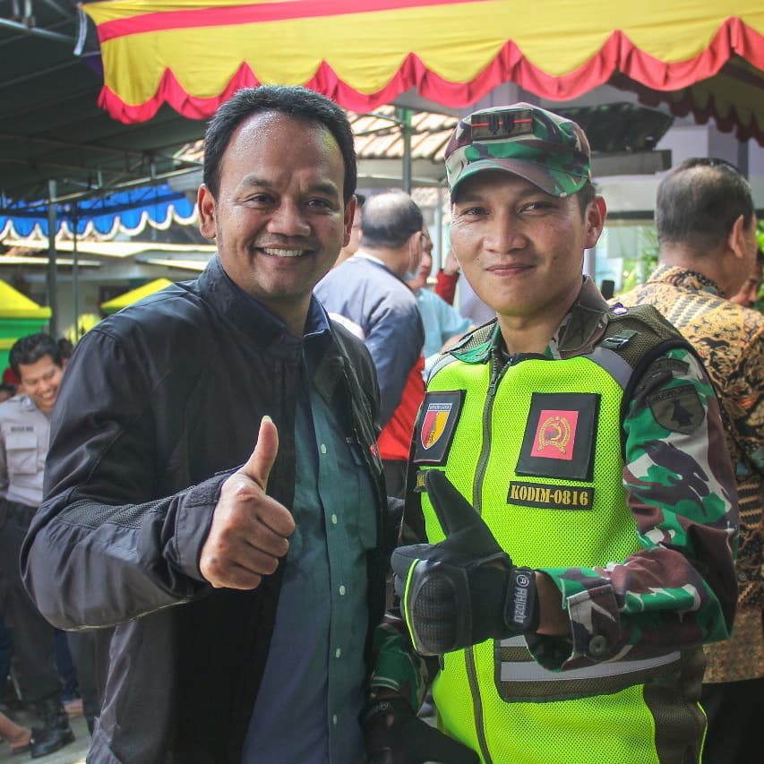 SullamulN's tweet photo. Semoga pelaksanaan pilkades di Sidoarjo berjalan tertib dan lancar, pelaksanaan pilkades ini menjadi ajang pesta demokrasi bagi semua warga sidoarjo untuk dapat memilih pemimpin desanya secara langsung, ayo semua pihak sukseskan pilkades Sidoarjo, jangan sampai golput. https://t.co/VM541IBJua