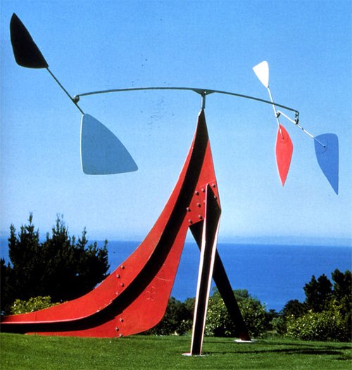 Paul1969coll's tweet photo. As a #MondayMotivation what about this nice #artwork of #Calder, proudly sitting in front of the #ocean ? https://t.co/gxz6XBQFlo