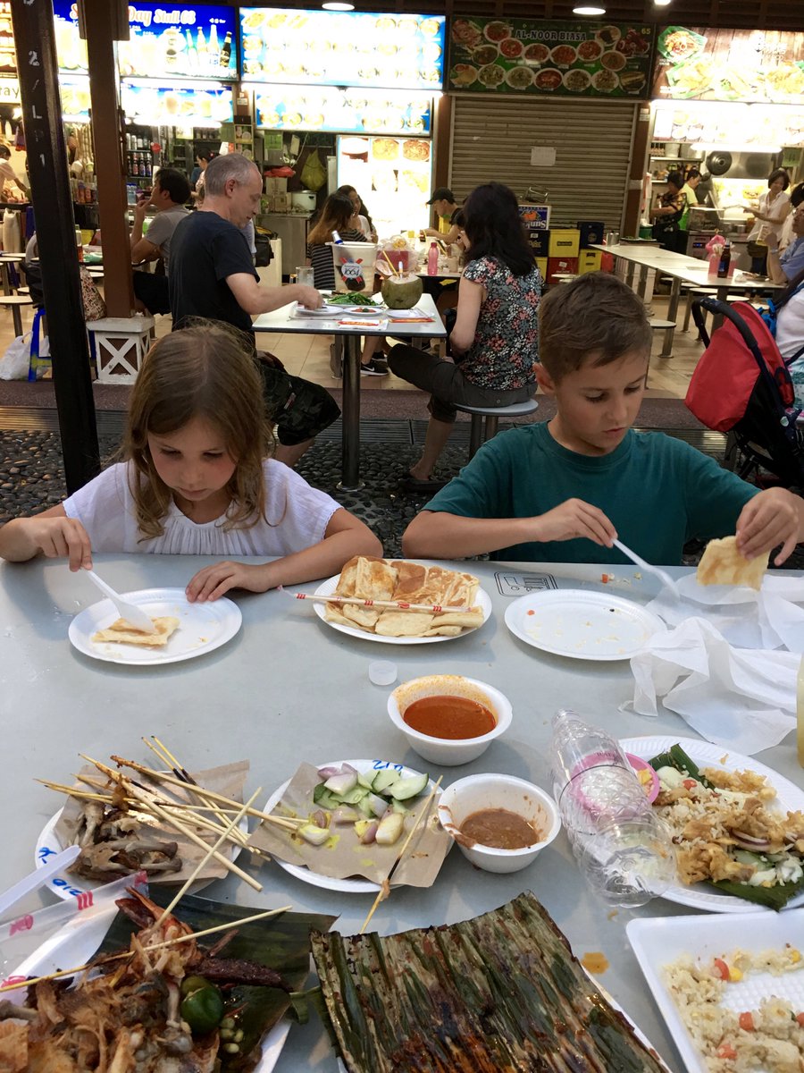 holidayswkids's tweet photo. Georgie Watts of @_THEWINDOWSEAT shares her 5 must-try foods in #Singapore 🤤
Read: https://t.co/FATdJnrSDy https://t.co/7pIZvkSmWm