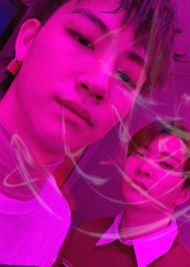 JangWooYuy's tweet photo. เห็นมีคนถามว่า พี่เจบีใช้แอปอะไรที่ใช้ถ่ายน้องแบมแบม กับพี่ยองแจ เราลองไปหาข้อมูลเพิ่มดูก็คือ มันเป็นฟิลม์ ที่มีฟิลเตอร์ สำหรับใช้กับกล้องฟิลม์ค่ะ ไม่ได้เป็นแอปมือถือนะ เผื่อใครที่เล่นกล้องฟิลม์แล้วอยากจะตามรอยคนชิคบ้าง 

https://t.co/IDjrRYshNI

#PhotobyJB
#JB
#GOT7 https://t.co/RbelJKMDx7