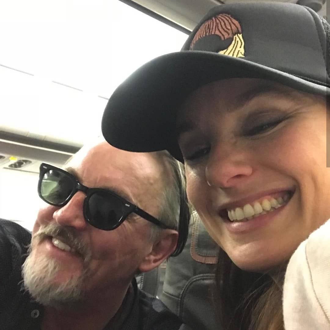 📸| Nossa sessão de fotos pessoais da galeria está atualizada, confira em: sarahwaynecallies.com.br/galeria/index.…