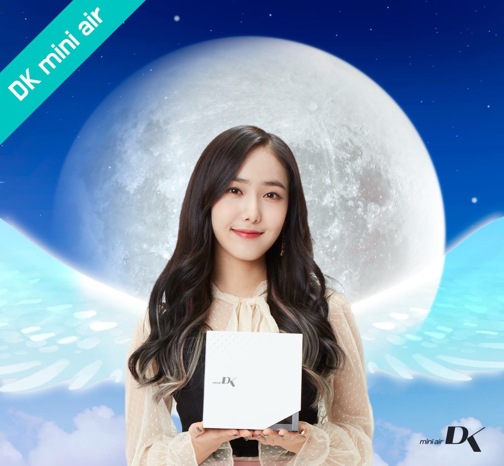 itsmaeharlene's tweet photo. [PHOTO] SinB for DK mini air purifier! 
Now it's time to smell fresh air ~ ♪ 

#Bluetoothspeaker #miniAirPurifier #simple _blacknwhite 

In the search box [#DK_miniair] search for it!

▶ DK mini air order: https://t.co/eCOq0kTC7L https://t.co/uKaPMyDWBQ
