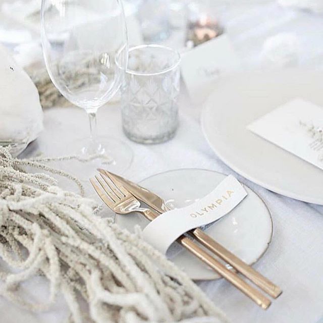 G O L D E N  T O U C H E S ➕ via @olympiacreative #tabledecor #weddingplanning #weddingplanner #tablescape #goldcutlery #golden #weddingflowers #bridetobe #weddingideas #modernbride #coolbride #minimalbride #olympiacreativestudio #bridestyle #weddingstylist #instawed #instab…