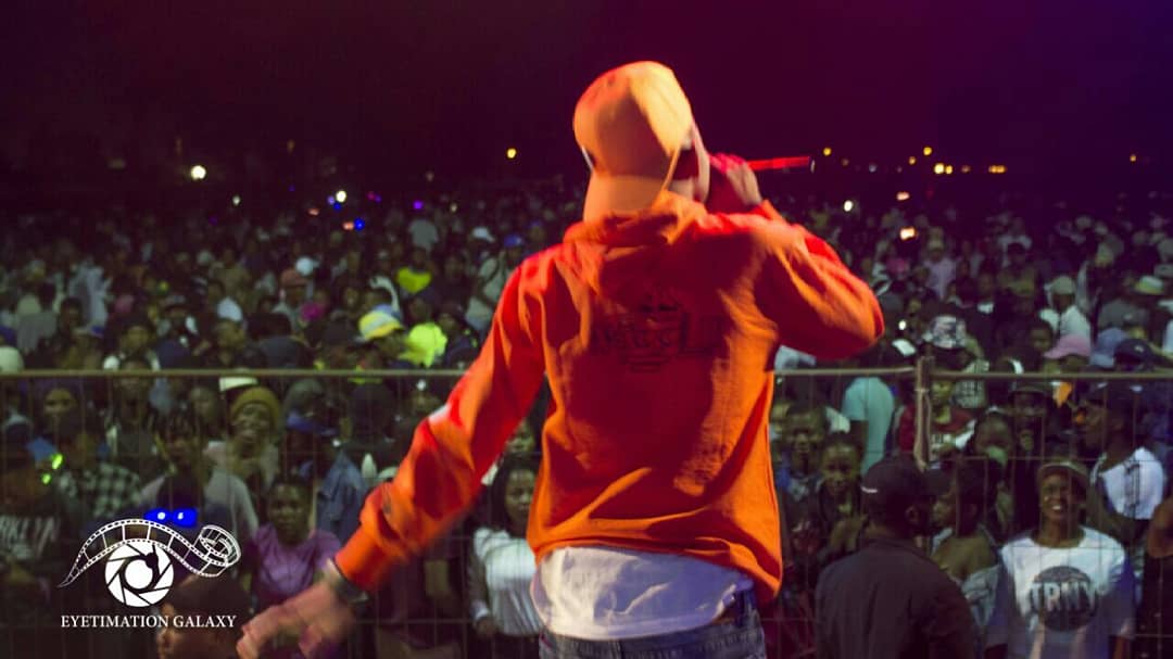 MrTheDock's tweet photo. Maaaaan @TheReUpParty Was Lit!!! The Crowd Was Electrifying π₯π₯π₯πππ Till We Meet Again β€
#UnseenRappers #UnseenTalent #N_Cool_U #RunWayMedia https://t.co/mIZL8MyPGx