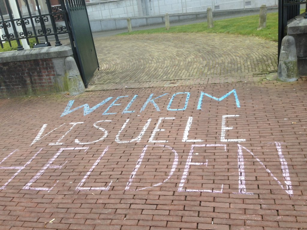 MF030's tweet photo. Wat een leuke ontvangst op de #tekendag van #debetekenaar in #Utrecht! https://t.co/9EIc3MvG97