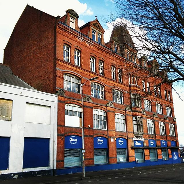 wolves_sights's tweet photo. #dixonsbuildingwolverhampton #architecturewolverhampton #clevelandroadwolverhampton #wolverhamptonsights #wolverhampton_sights #buildingswolverhampton #wolverhamptonphotography #cityofwolverhampton #wolverhamptoncity #wolverhampton #lovewolverhampton https://t.co/F6ikMBfmH2