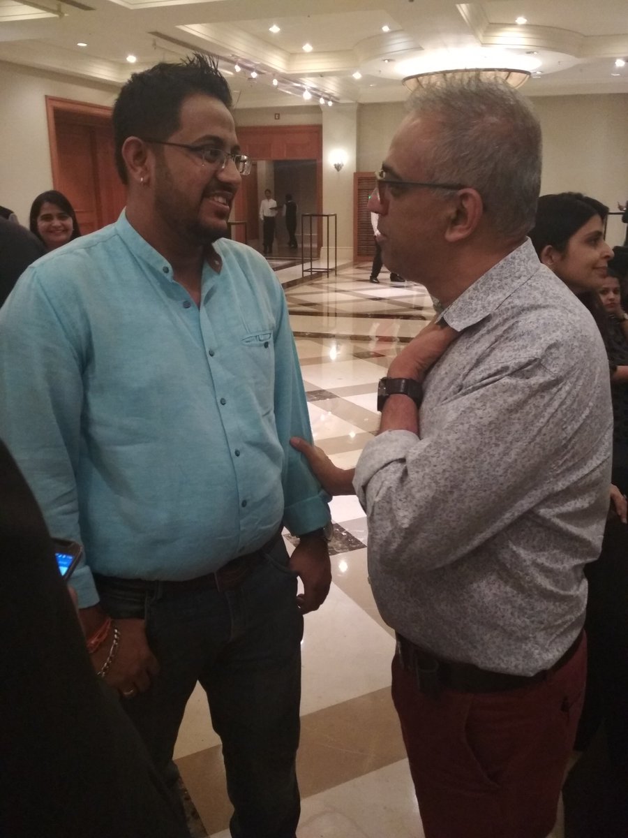 imbevda's tweet photo. #Candidpic Industry stalwart and legend @NT_FoodStyling sir and another stalwart Chef @anishdeshmukh in deep foodie discussion #IFBA2017 @JWMarriottJuhu @FoodBloggerAI https://t.co/F7JiEcvwNo