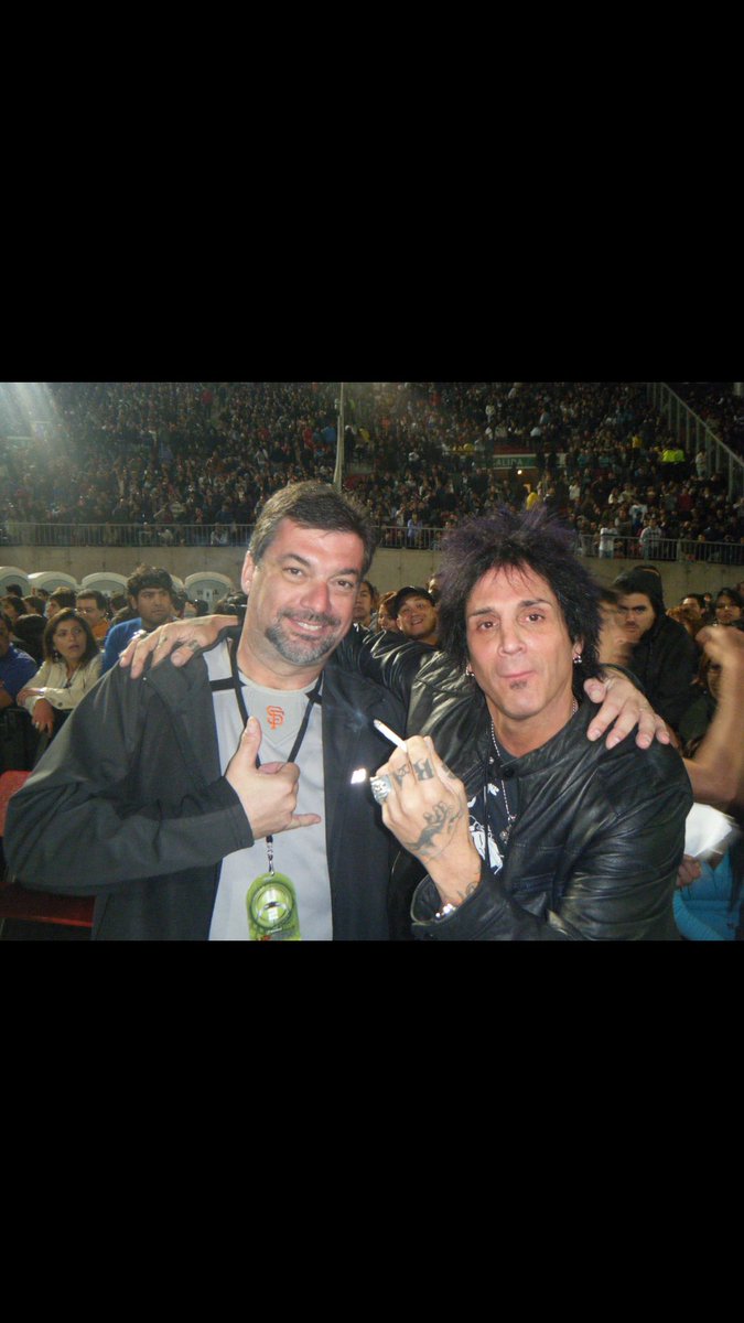 moshpitref's tweet image. I love this guy!