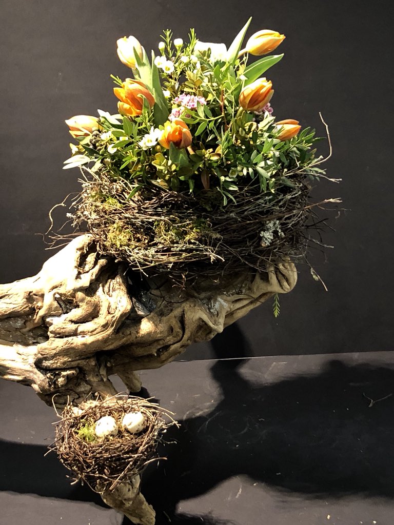 Classic Course Diploma Course.
Ready for Easter. #Easter #spring #Flowers #Tulips #Cotswolds #london #diploma #courses
