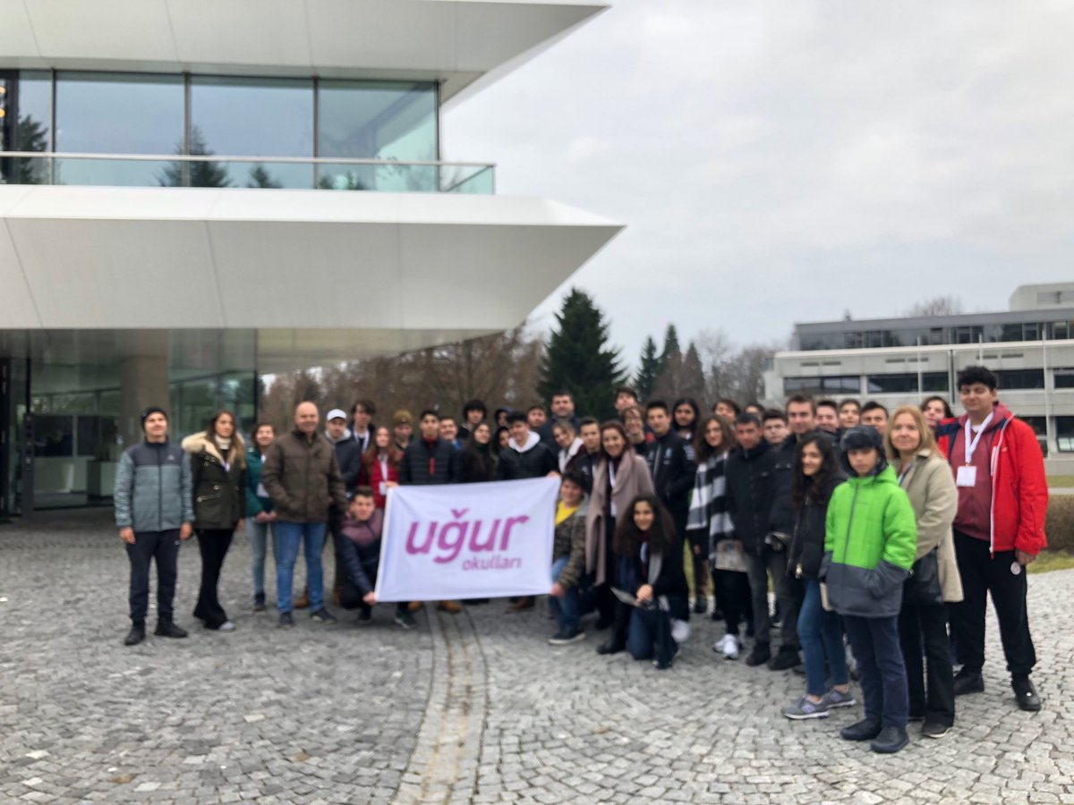 Max-planck enstitüsü nükleer fizik ve astronomi gezimisi gerçekleştirdik.Galaksi hakkında bilgi alıp teknolojik teleskop inceledik <a href="/nevzatkulaber/">Nevzat Kulaberoğlu</a> <a href="/nilcicek/">Nil Çiçek</a> <a href="/adilkurt9/">Adil Kurt</a> <a href="/MUSTAFACAKIR28/">MUSTAFA ÇAKIR</a> <a href="/MuzeyyenBedel/">MüzeyyenBedelYalçın</a> <a href="/ahmetakca/">Ahmet Akça</a> <a href="/dilek_ikizoglu/">Dilek</a>