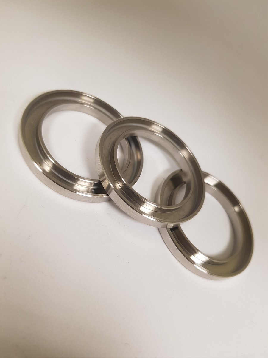 Hollinbrow's tweet image. Just finished Turning and Lapping these beauties! #CNC #Mill #Lathe #Lapp #Engineering #EngineeringUK #Manufacturing #ManufacturingUK