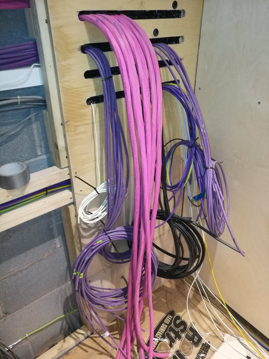3eelec's tweet photo. In goes #Networking #WiFi #TVDistribution #Multi-RoomAudio All those boxes neatly hidden away but accessed by all rooms. #SmartSpark #SmartBarn2
@nwalestweetsuk @hometechgallery https://t.co/4VBeILbEm3