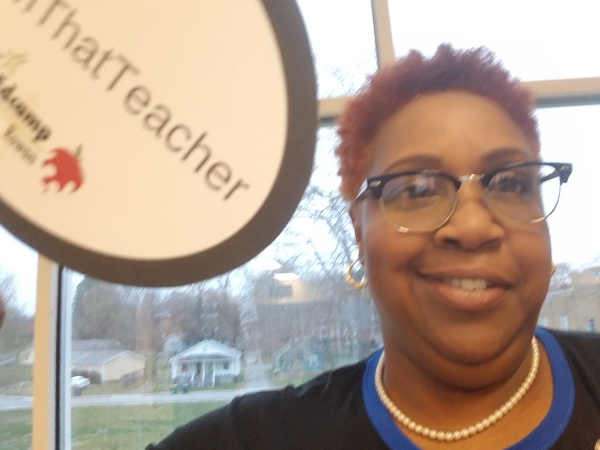 sloan5000's tweet photo. @EdCampRowan @EastRowanHS    Student led sessions was a fabulous idea.  Kudos to the Camp organizers and speakers of EdCamp Rowan 2018 https://t.co/jjOgzcerzx