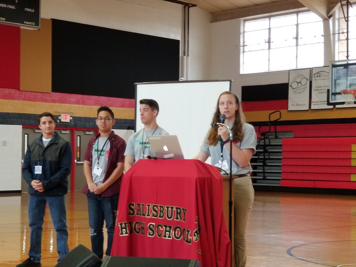 sloan5000's tweet photo. @EdCampRowan @EastRowanHS    Student led sessions was a fabulous idea.  Kudos to the Camp organizers and speakers of EdCamp Rowan 2018 https://t.co/jjOgzcerzx