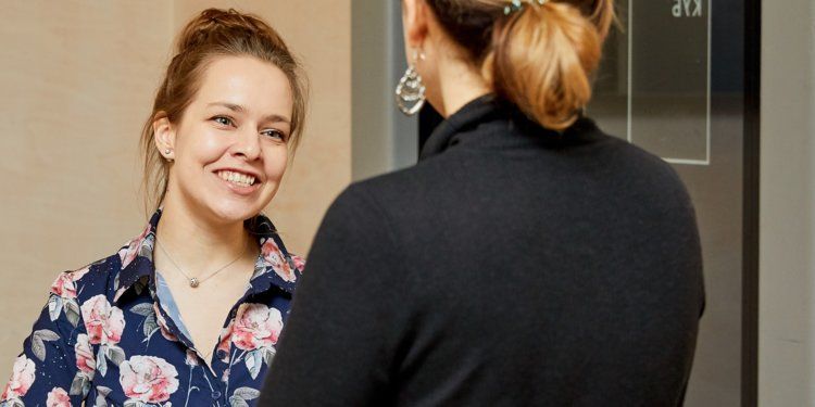 7 ways to impress hiring managers in the first 5 minutes
read.bi/2pt56Zc