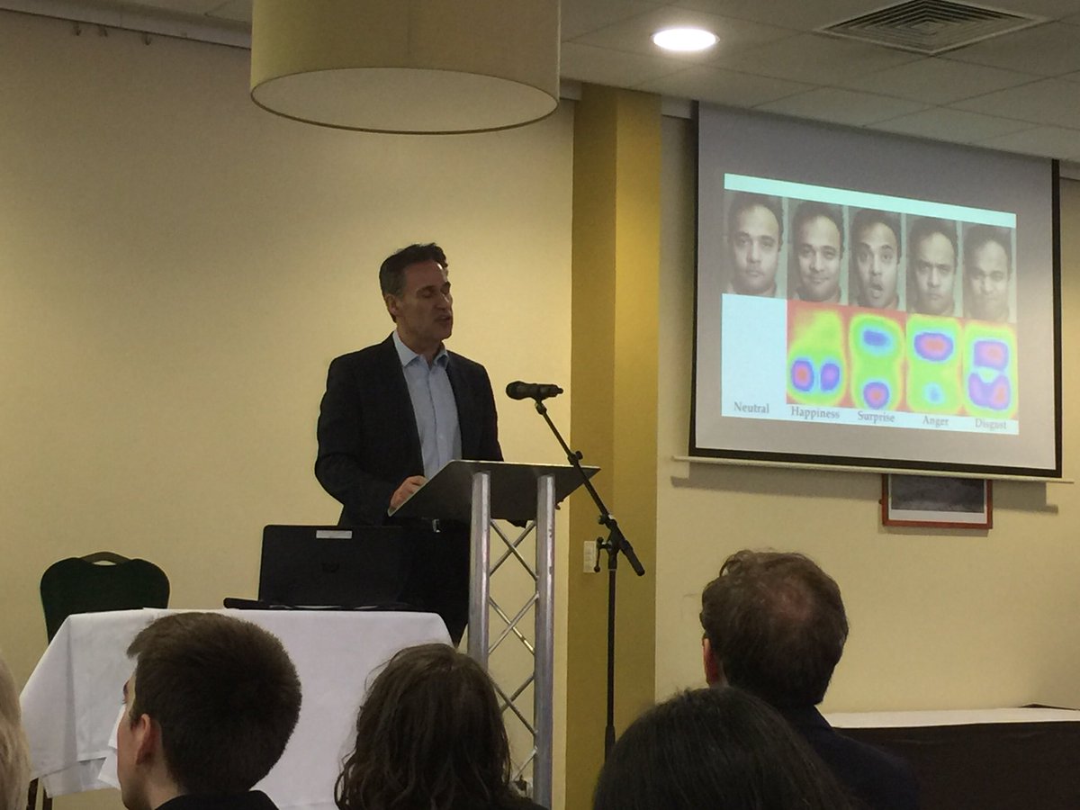 craiglaverick's tweet image. An interesting talk at @KeeleAlt by the eminent Prof Richard Susskind: ‘What are we training young lawyers to become?’, all about technology being used by legal practice #ALT2018