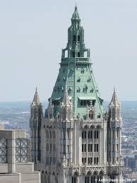 We can learn from the #architecture of a great building how to be proud and humble at once. #WoolworthBuilding bit.ly/1hXHBk0