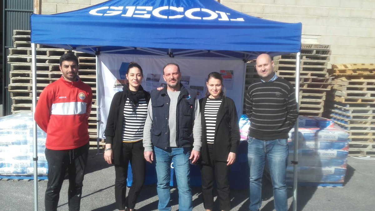 GECOLoficial's tweet photo. Hoy estamos en Membrives de @Divendi_Central en el Punto de Venta Activo en sus instalaciones en Huercal de Almería (Almería) En la fotografía todo el equipo de Membrives #GECOLequipo #SiempreCerca #GECOLpva https://t.co/es7CJKKSG0