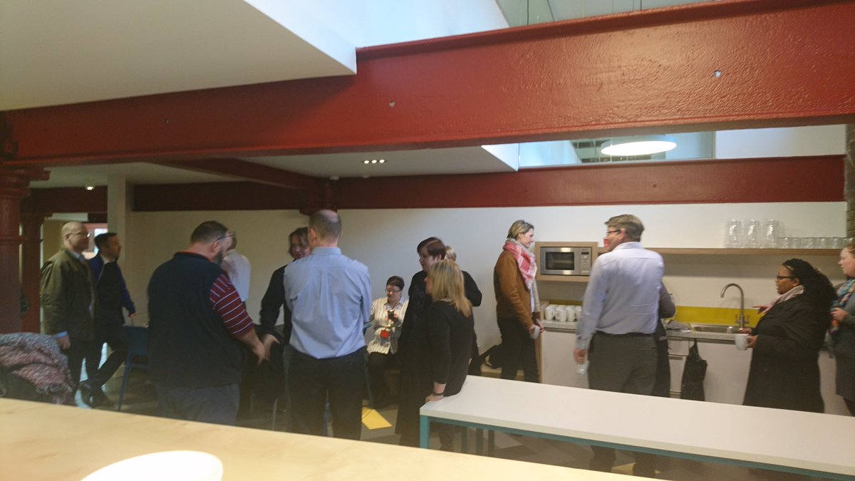 MicheleFarmer2's tweet photo. Breakfast served in our new @PrincesTrust Birmingham Centre. Young people here for the Get Into programme - the first of many exciting times. #youthcandoit https://t.co/y4nXeB6Pcz