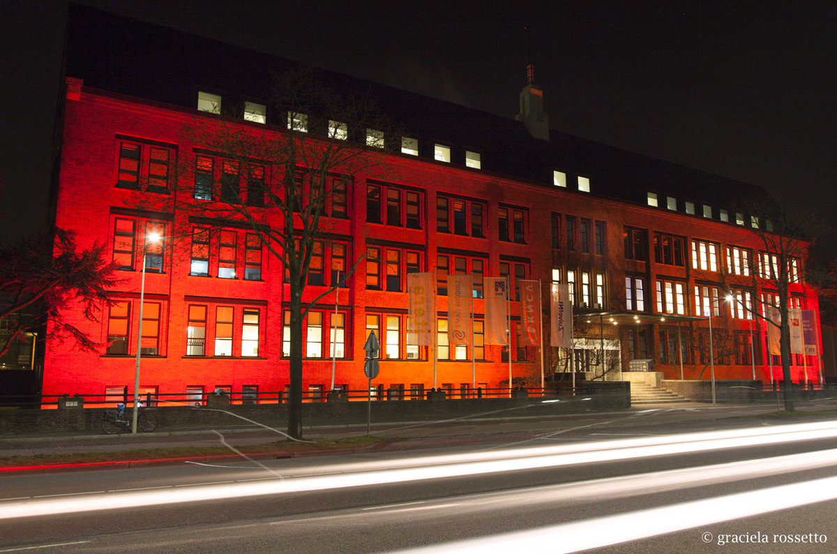 KNCVTBPlus's tweet photo. And last but not least, the #kncvtbc central office building, @AmrathKurhaus and @WorldForum_ complete the list of buildings in @CityOfTheHague that participated in the #LightUpforTB campaign this #WorldTBDay2018. https://t.co/LxtMGmNPgE