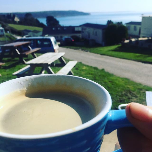 lhalescoaching's tweet photo. Morning at the new office. ☕️ ☀️ 🌊 .
.
.
.
.
.
#coffee #vista #jurassiccoast #morning #goodvibes #beerdevon #tryingnottohaveapanicattack https://t.co/4dGzrnmPRX https://t.co/awSVcm97DK