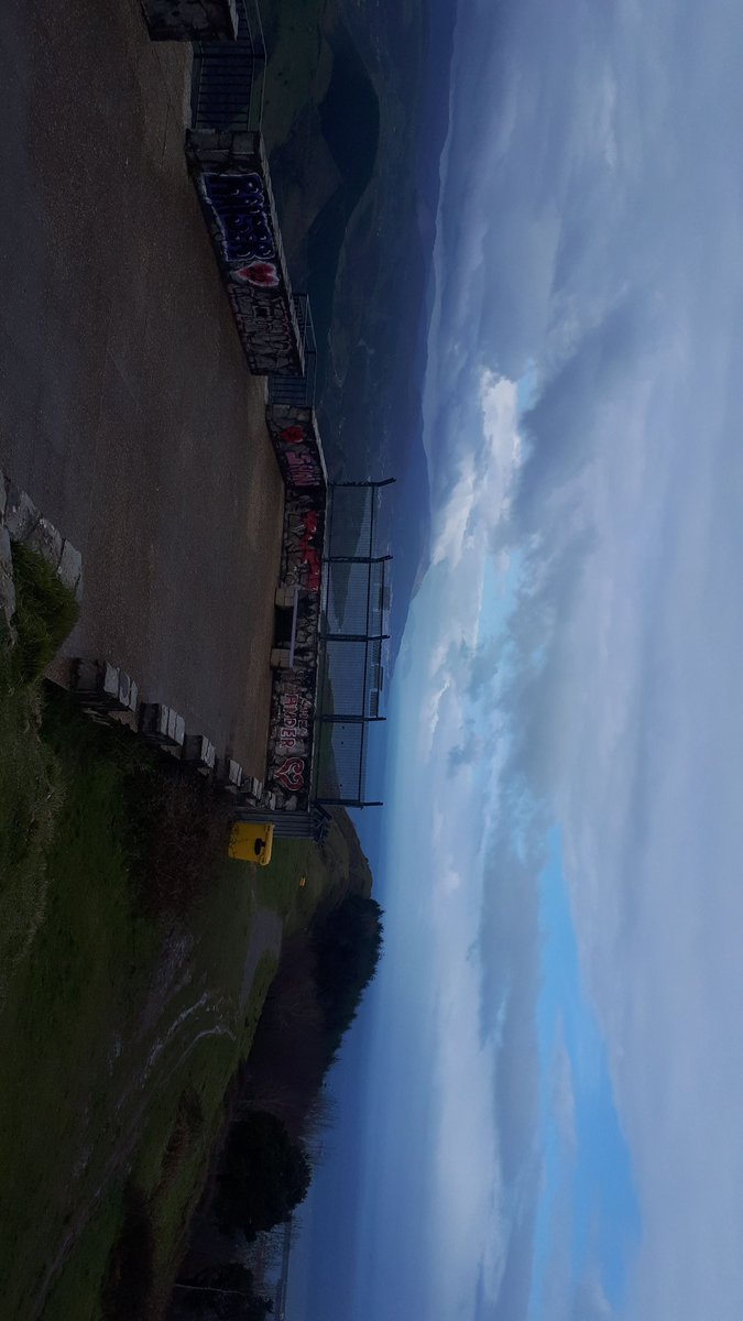Inaki_Regidor's tweet photo. Subida al #Serantes #Santurtzi #Bizkaia #Euskadi a una semana de celebrar #Cornites https://t.co/okaUOPZzKh