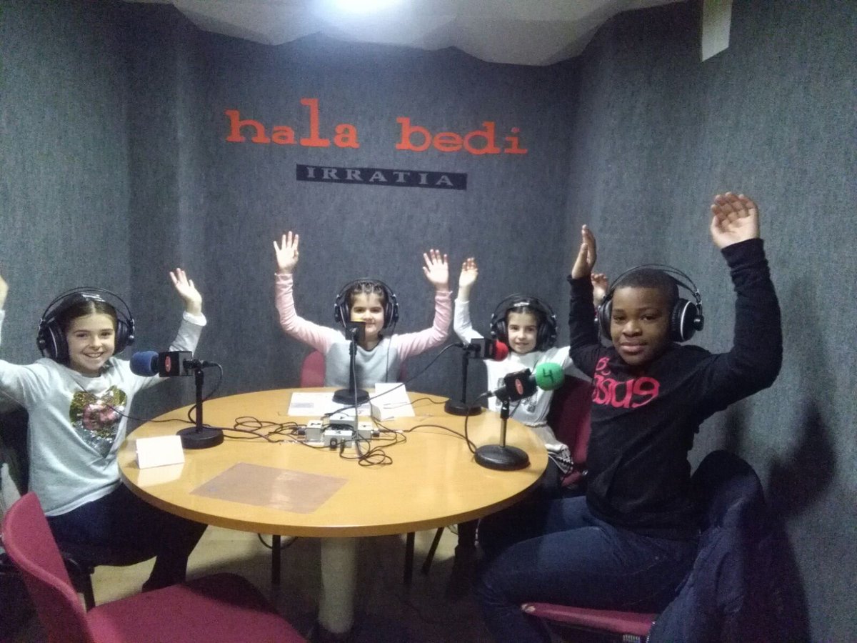 163. Alai Bedi: Izar, Haizea, Ilargi eta Daniel halabedi.eus/2018/03/26/163… cc <a href="/halabedi/">Hala Bedi</a>