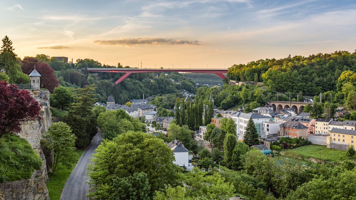 Dark markets luxembourg