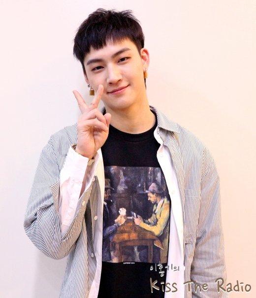 DefsoulTogether's tweet photo. 🌴 KBS Kiss the Radio "Hongkira" 

#재범 #갓세븐 #JB #GOT7 #DEFSOUL
#DefsoulTogether https://t.co/yMZzUMEgI9