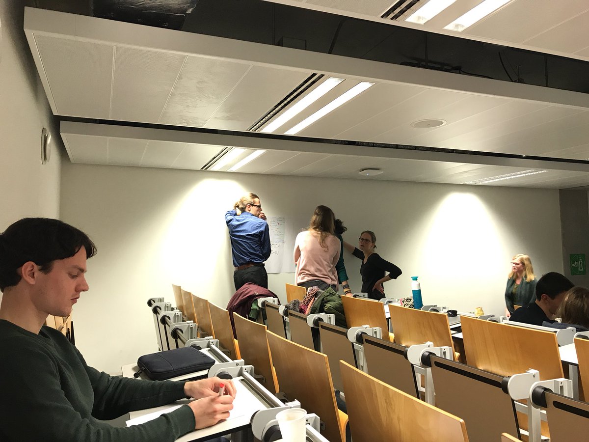 wendytangz's tweet photo. Part of the interactive salon includes student led design research #alternativemobility #hyperloop #drones #futuretrends #macromicro #mni1718 https://t.co/u499Wd4xdp