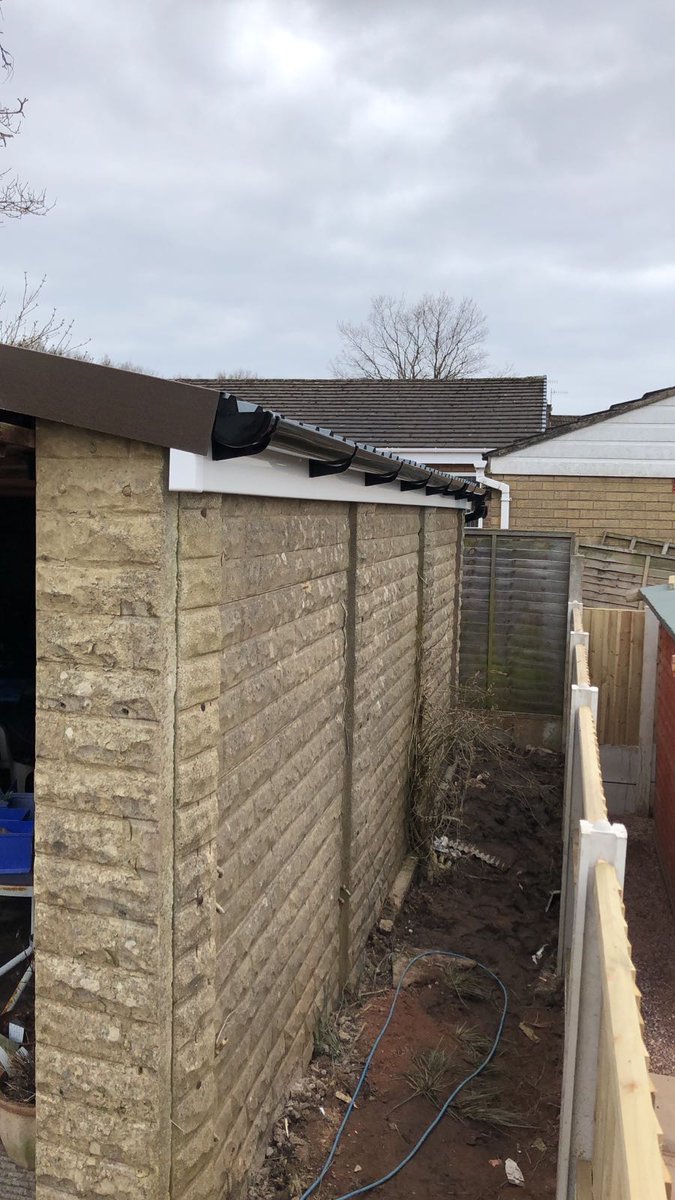 DonmacSolutions's tweet image. Full replacement Fascia&apos;s and Guttering including off-set down spouts to water butt #smashed by Matty and Kieron 👍