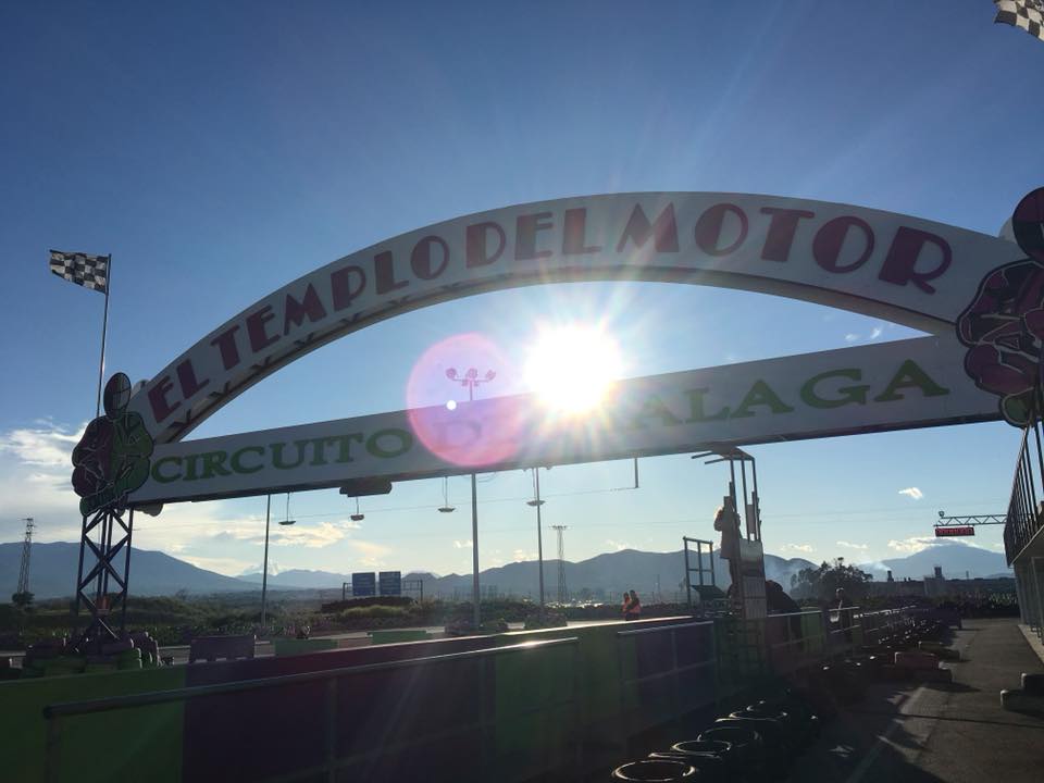 TemploDelMotor's tweet photo. ¡Empezamos la semana con las pilas bien cargadas!
¿A que esperas para venir a rodar a nuestras pistas?
#ElTemploDelMotor https://t.co/M7ajPm0f1q