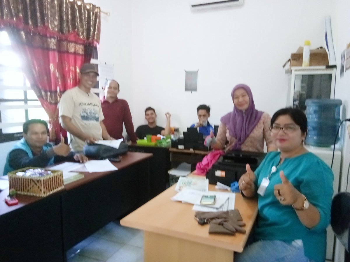 PldYanti's tweet photo. Adanya #PadatKaryaTunai sangat berguna untuk Masyarakat Desa sehingga mengurangi angka kemiskinan dan Pengangguran di Desa tersebut
#TPPIKalteng 
#kapuas 
@jokowi 
@EkoSandjojo 
@anwsanusi 
@fachrilabalado 
@madjid_taufik 
@tppindonesia https://t.co/YQtDXX4JEY