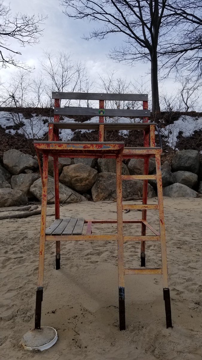 lifeguardone's tweet image. I don&apos;t want to work this stand. #LifeguardProblems #LifeguardLife #LifeguardProbs #Lifeguard