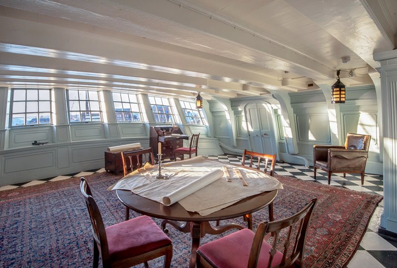 As a coastal county Hampshire has two cities with large dockyards. Portsmouth Historic Dockyard has a spectacular collection of  famous warships including S014 Perfect for an #historicaldrama ow.ly/7IoL30j7dnm