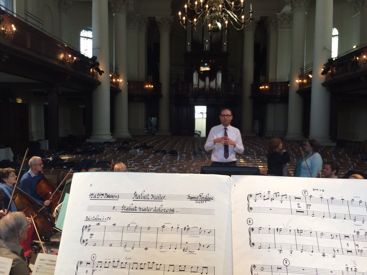 RJVincentUB's tweet photo. #Bassoonview @Etceterachoir rehearsal of Poulenc “Stabat Mater” @StJohnsSmithSq this lunchtime. Going well - great piece. Performance 13.00 tomorrow. https://t.co/qIXBgiB3qQ