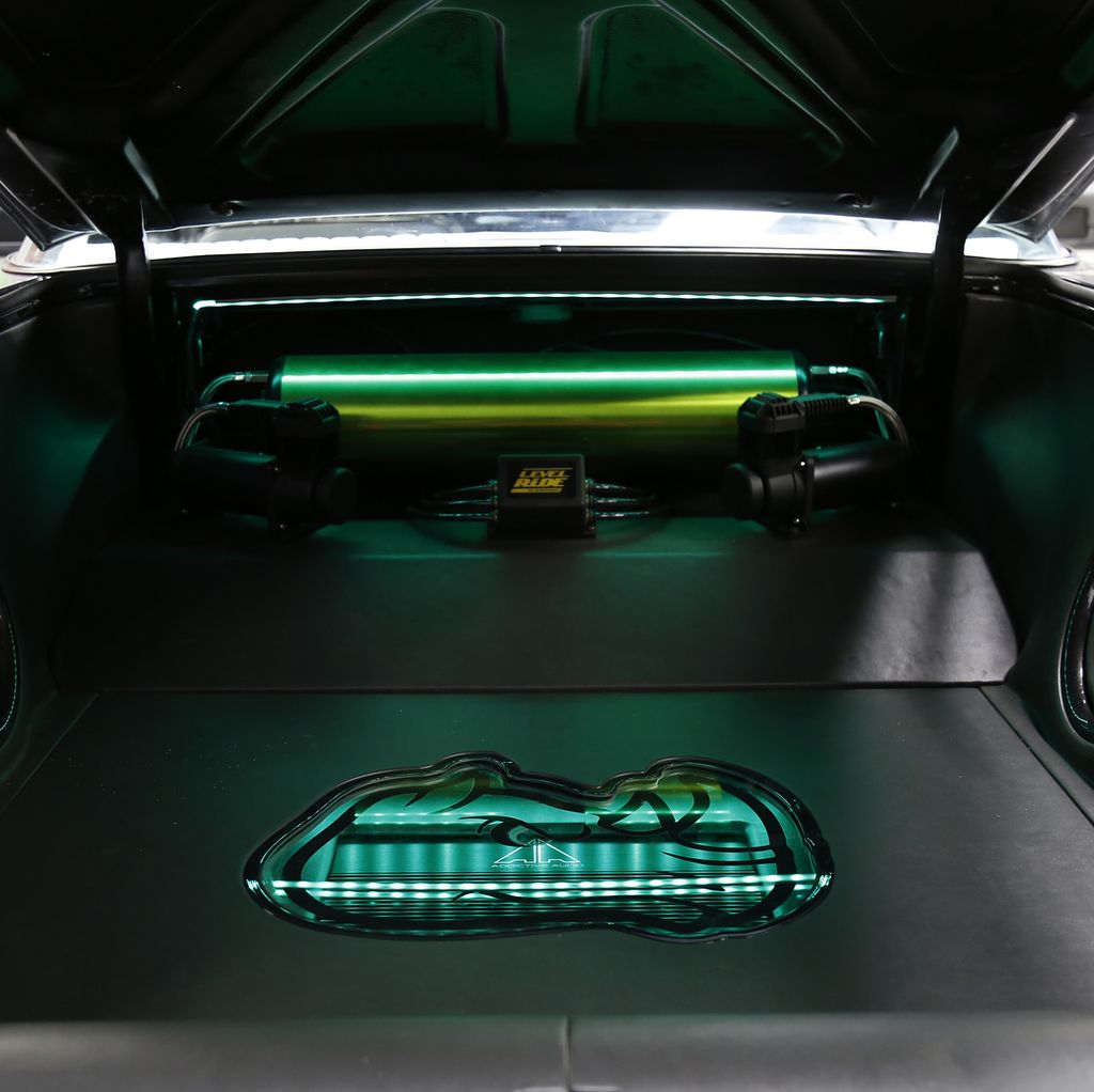MetraElectronic's tweet photo. Check out this 1957 #Cadillac #Eldorado that was transformed by @officialwcc using our #TSPEC wiring, Shuriken High Performance Batteries and #HeiseLED lights! See the full episode of #insideWCC on @velocity to see how they did it. #MetraElectronics #WeAre12volt https://t.co/FoIrTw4Jtn