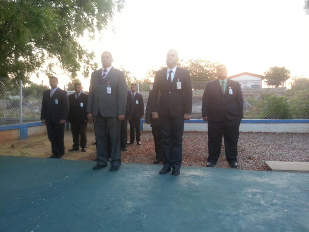 Con izada de bandera y canto del Himno Nacional y de la Institución celebramos Lunes Cívico <a href="/dgonzalezf13/">C/J Douglas Gonzalez</a> <a href="/HendrickGonza12/">Hendrick Gonzalez</a> <a href="/Abog_Rnavarro/">Com. Richard Navarro</a> <a href="/DouglasRicoVzla/">Douglas Rico</a> <a href="/JSalazarCICPC/">Jhonny Salazar</a>