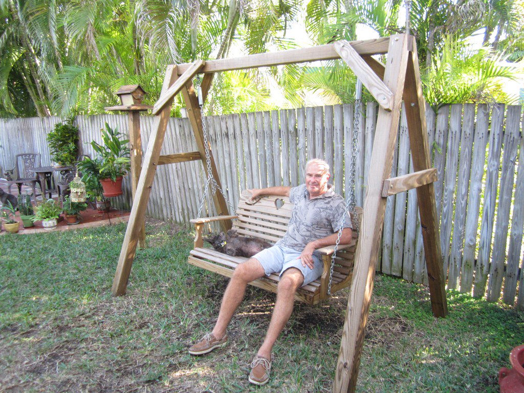 AmishFactory's tweet photo. Rick got a new garden swing for him and his dog https://t.co/TBcakl7FvV via @AmishFactory #swingstand #Florida #backyard #spring #summer #home https://t.co/reAsDW1OqF