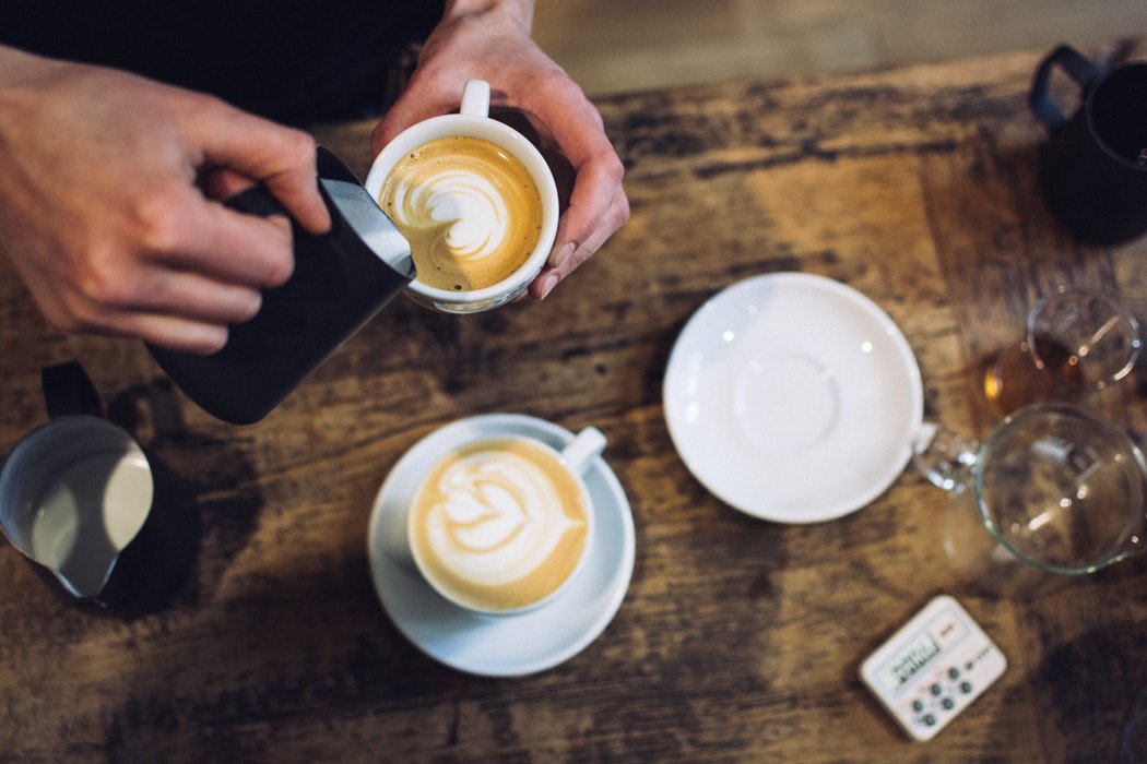 Postfity's tweet photo. Have a nice #Monday ! 😊☕

#MondayBlues #Coffee #Morning #Workee #TimetoWakeUp #Smile https://t.co/SqrDjoQVqN