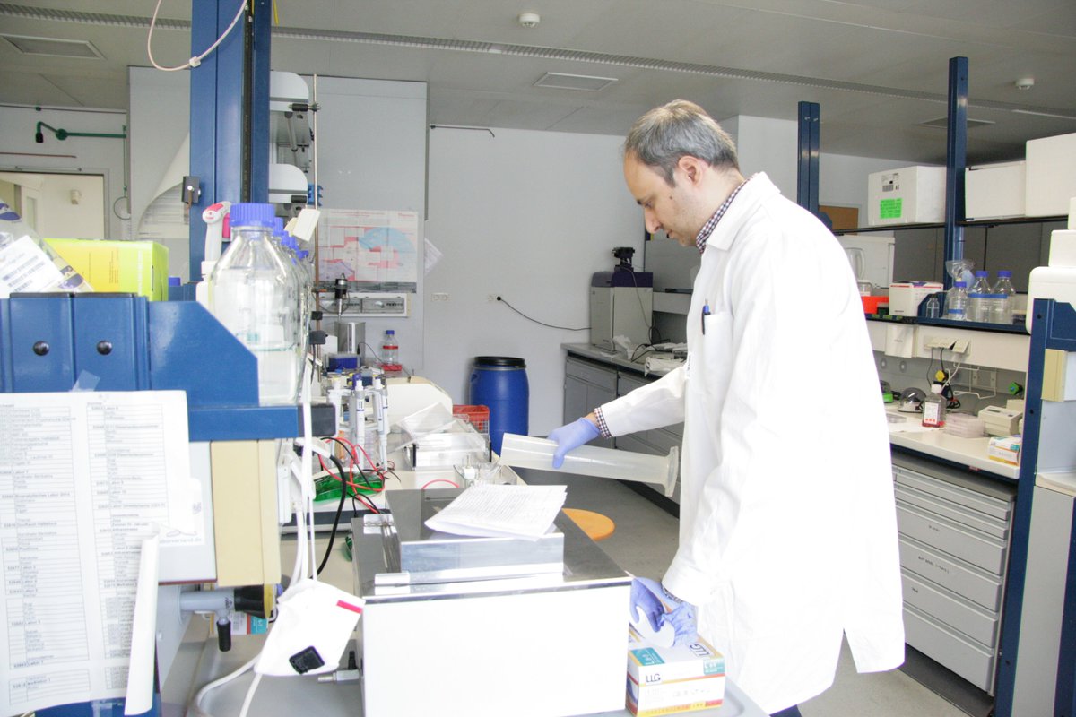 Last week @KiakosK filmed a video about the INDICAR Program and his research. Dr. Kiakos enrolled the Hub “My research as video“ organized by WTZ Ost, where he received support from <a href="/oktotv/">OKTO</a>. He recently filed a US provisional patent on novel #STAT3 Inhibitors <a href="/EU_H2020/">Horizon 2020</a> <a href="/CORDIS_EU/">EU Research Results</a>