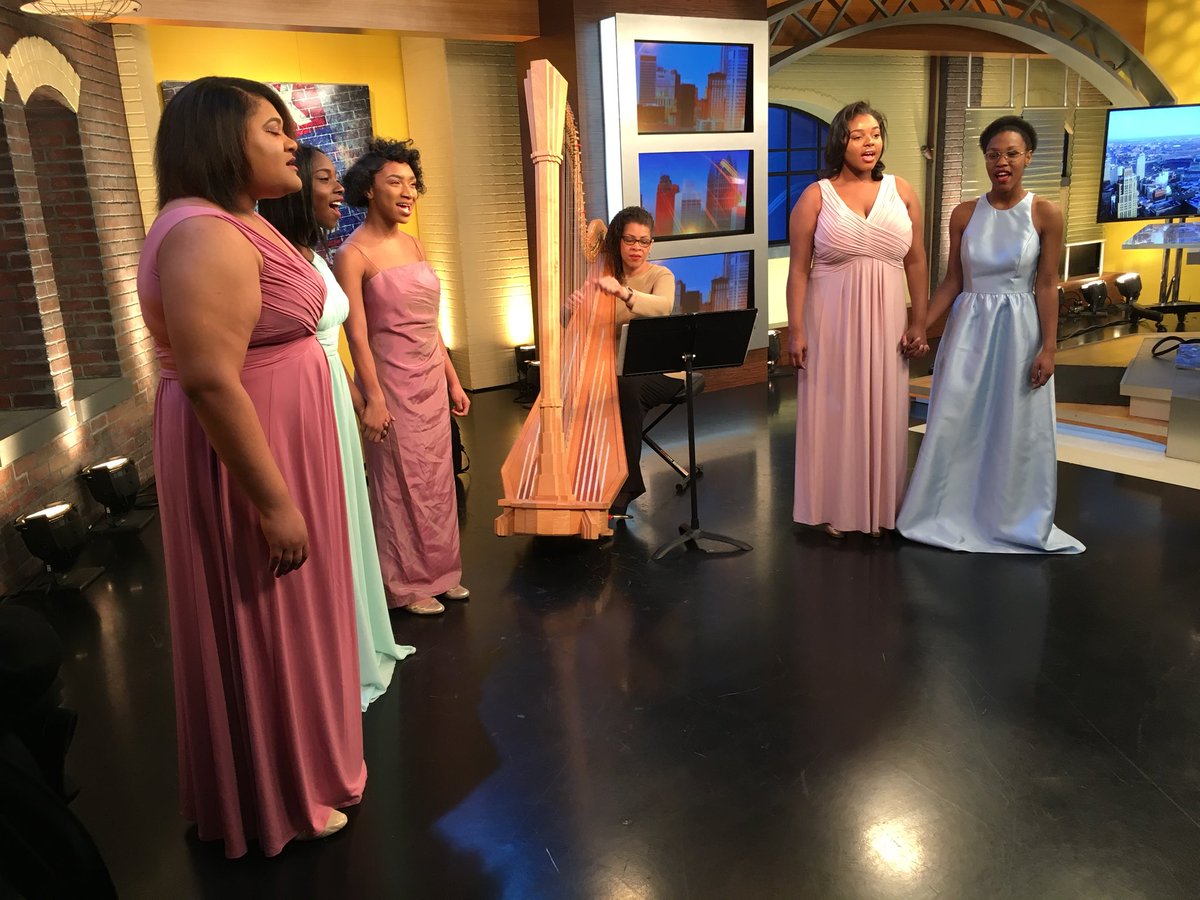 arkimbrough's tweet photo. #DailyCassTechMoment!!! #CassTech Harp & Vocal Performs @FOX2News Morning....led by fellow #CT81 graduate Lydia Cleaver!! https://t.co/bZPH6RILMt