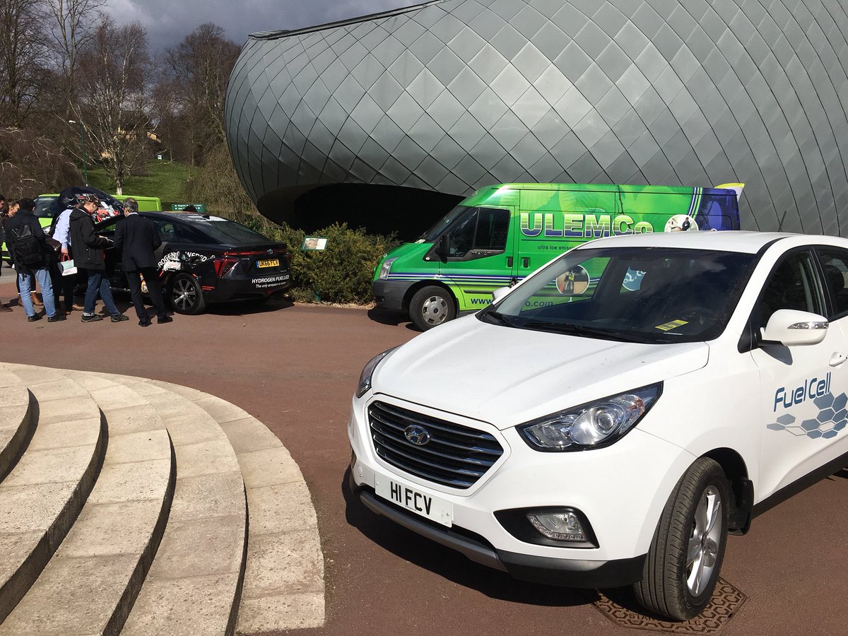 Motor_Contracts's tweet photo. Today Sandicliffe Motor Contracts are at the @UniofNottingham learning more about #H2vehicles at the hydrogen vehicles discovery day and understanding more about the opportunities that #H2vehicles could bring to fleets and the automotive industry. https://t.co/SrkKMwoGmz