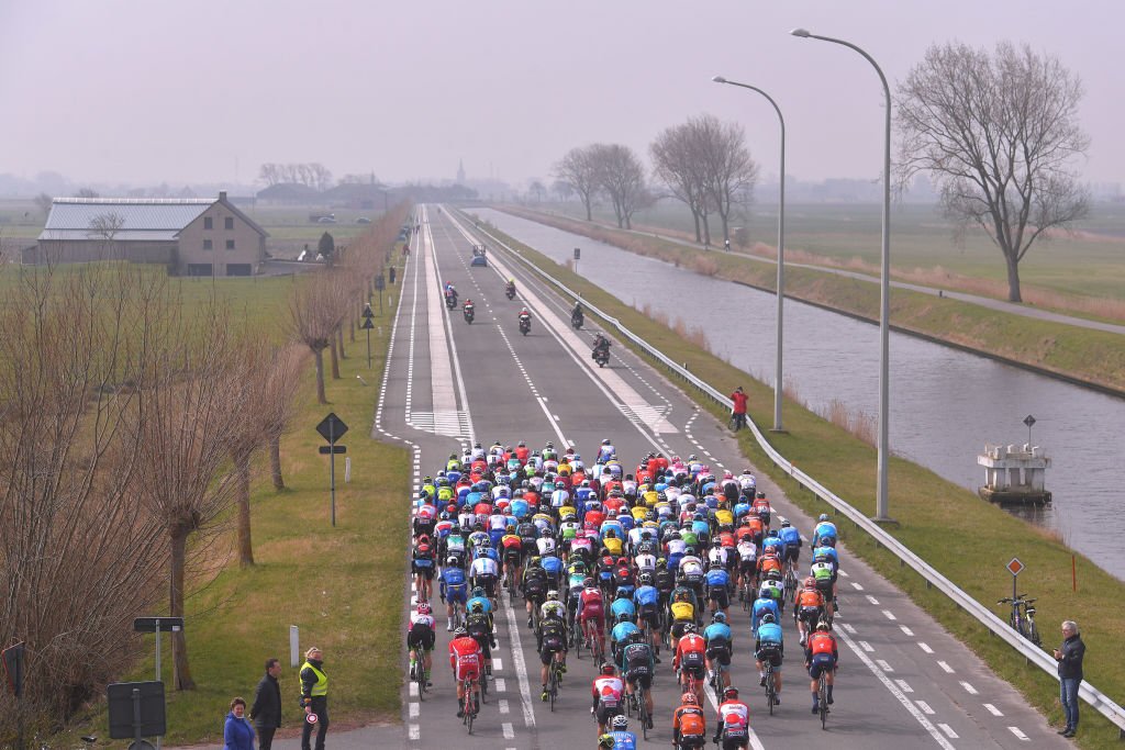 VelonCC's tweet photo. Photos from another superb edition of #GentWevelgem on Sunday.
ICYMI: Here’s our report on the key data from the race: https://t.co/FwrfDAwUBq
⚡️ 🚴♂️ 🇧🇪 👏 #GWE18 #springclassics #belgianclassics #flandersfields https://t.co/cS2T1P3M9V