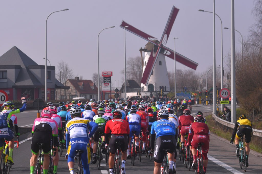 VelonCC's tweet photo. Photos from another superb edition of #GentWevelgem on Sunday.
ICYMI: Here’s our report on the key data from the race: https://t.co/FwrfDAwUBq
⚡️ 🚴♂️ 🇧🇪 👏 #GWE18 #springclassics #belgianclassics #flandersfields https://t.co/cS2T1P3M9V