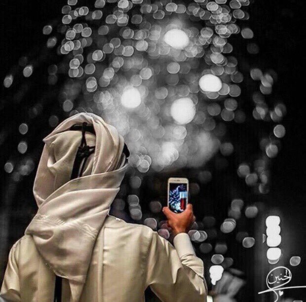 ٓ
ٓ
ٓ

اجمل مايحدث۔ فــی الليل 
ذاك الهـــدوء ۔الصامــت 
.
الــذي يسكن ۔المدينــــة 
فقط اضــــاءة ۔هـــــآتف 
.
و ذكريـــــات ۔راحـــــل 
و حـــــنين ۔بـــــــاهت