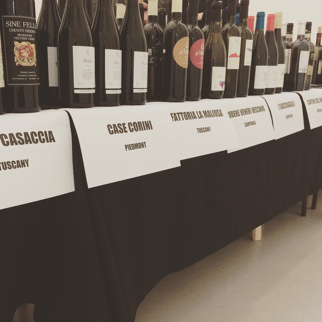 GrapeLiberators's tweet photo. Thanks everyone who joined us today for our Trade &amp; Press Tasting and met our #GrapeLiberators 🍷👋🏻💪🏻 #winetasting #naturalwine #london #lambeth #100percentorganic #winery #chianti #wineart #wine #wineheroes https://t.co/uk6Wofd9vY