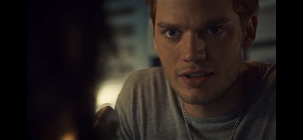 AnonymousTV0's tweet photo. When Izzy mentions โbook clubโ...
I love Jace so much!
#clacedate #shadowhunters https://t.co/Gu72I8said