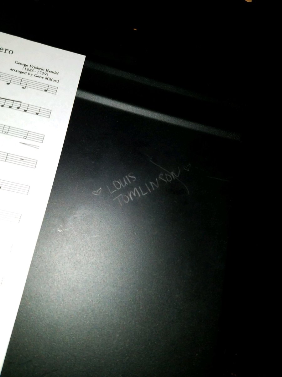 Omg my brother found this on a music stand at his school and I’m pretty sure it’s my handwriting #1Dforever #ilovelouis #7yearsofonedirection