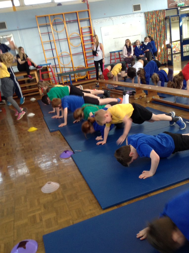 yfpsyr6's tweet photo. @yfpsyr4 had a great time completing circuit exercises with Commonwealth High Jumper, Rob Mitchell. #yfpssport https://t.co/7zeKgQB0nj